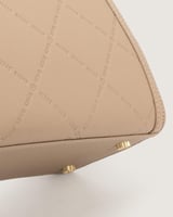 شنطة خُلود النسائية جلد بلون بيج