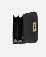 شنطة نسائية كلاسيك بلون أسود