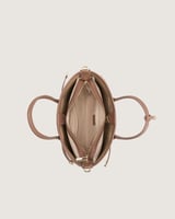 شنطة أرجوان النسائية عملية باللون البني