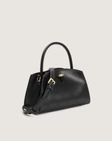 شنطة بيلسان النسائية بحجم متوسط بلون أسود.