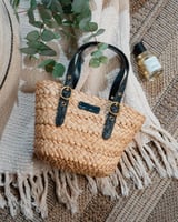 ‎ شنطة خزف النسائية لإطلالة مميزة