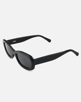 نظارة شمسية نسائية عصرية بلون أسود