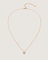 سلسال نسائي يميزك بلون ذهبي