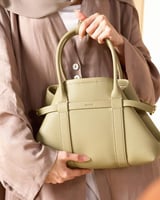 شنطة أرجوان النسائية عملية باللون الأخضر