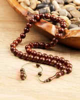 سبحة من خشب الكوك الأنيق بلون بني