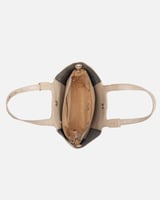 شنطة نسائية كلاسيك بلون بيج