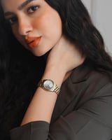 ساعة نسائية ستيل باللون الذهبي