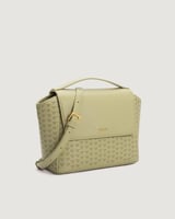 شنطة نسائية متوسطة الحجم بلون أخضر