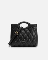 شنطة نسائية بتصميم راقي وحجم مناسب بلون أسود