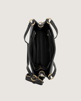 شنطة نسائية بتصميم مميز بلون أسود