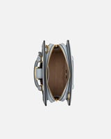 شنطة عملية من الجلد الفاخر بلون أزرق فاتح