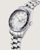 بوكس ساعة لفتة النسائية بلون فضي