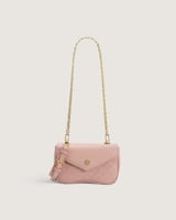شنطة نسائية صغيرة الحجم بلون وردي