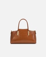 شنطة نسائية تعبر عن الثقة بمقاس متوسط بلون بني