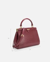 شنطة نسائية بحجم لكل يوم بلون عودي