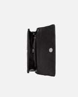 شنطة نسائية بمقاس متوسط للمناسبات بلون أسود