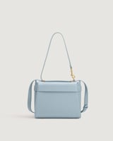 شنطة نسائية بمقاس لكل يوم بلون أزرق فاتح