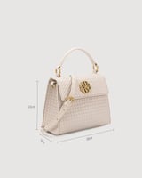 شنطة نسائية بتصميم جذاب بلون بيج