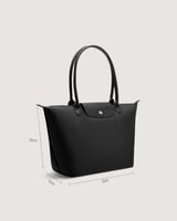 شنطة نسائية بمقاس كبير بلون أسود