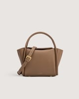 شنطة نسائية لكل يوم باللون البني