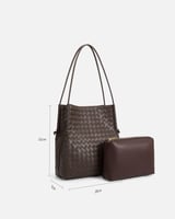 ‎ شنطة من الجلد البارز بلون بني