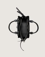 شنطة نسائية كلاسيك بلون أسود