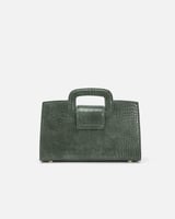 شنطة نسائية تعبر عن الأناقة بلون أخضر