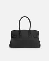 شنطة أمازوري إتوال النسائية بلون أسود