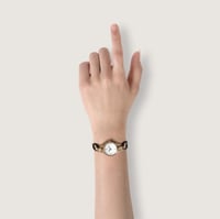 بوكس ساعة قصة النسائية بلون ذهبي