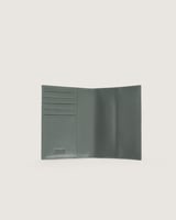 محفظة من الجلد الفاخر باللون الأخضر