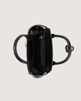 شنطة نسائية من الجلد الفاخر بلون أسود