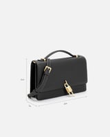 شنطة نسائية بمقاس لكل يوم بلون أسود