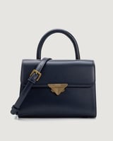 شنطة نسائية أنيقة بلون أزرق