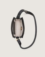 شنطة جوري النسائية جلد بلون أسود