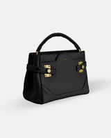 ‎ شنطة نسائية بمقاس لكل يوم بلون أسود