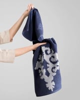 منشفة كلاسيك باللون الأزرق