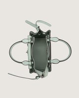 شنطة نسائية كلاسيك بلون أخضر فاتح