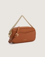 ‎ شنطة نسائية أنيقة بلون بني