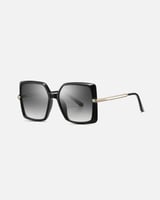 نظارة شمسيه نسائيه بلون أسود