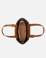 شنطة نسائية كلاسيك بلون بني