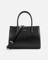 ‎ شنطة نسائية بتصميم كلاسيك بلون أسود