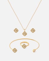 طقم اكسسوارات اطفال بلون ذهبي