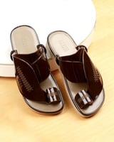 زيبرية رجالية من الجلد بلون بني