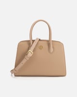 شنطة نسائية كلاسيك بلون بني