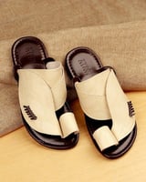 زيبرية رجالية من الجلد بلون بيج