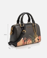 شنطة نسائية بتصميم أنيق بلون أسود
