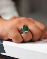 خاتم فضة رجالي كلاسيك عقيق بلون أخضر
