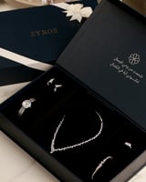 طقم هدية نسائية يُكمل جمال أناقتك