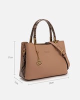 شنطة نسائية كلاسيك باللون الوردي