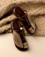 زيبرية رجالية جلد باللون البني